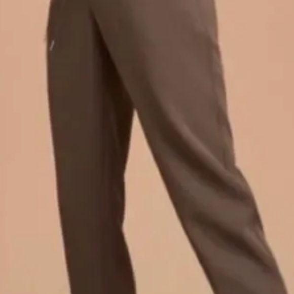 Wilfred Aritzia Buffon Jogger Pants Size Medium - Picture 2 of 4